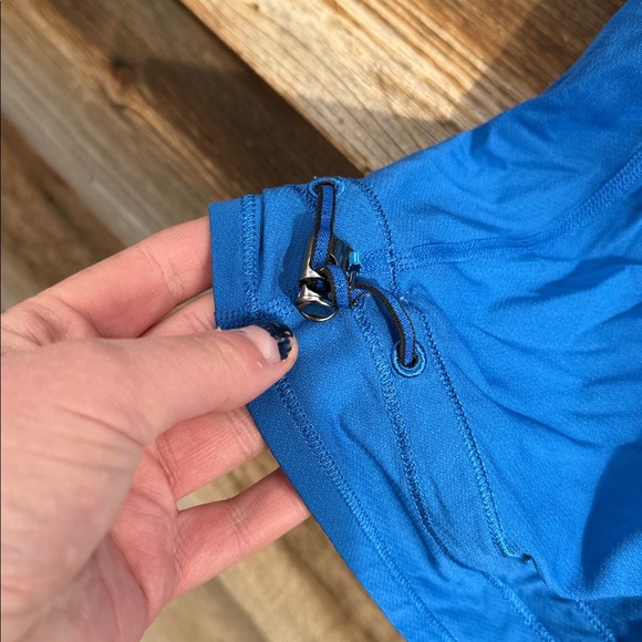 Lululemon tank - Picture 3 of 5